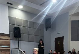  (photo)