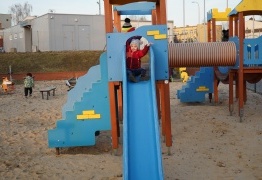  (photo)