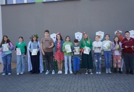 (photo)