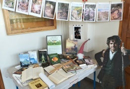  (photo)