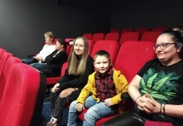  (photo)
