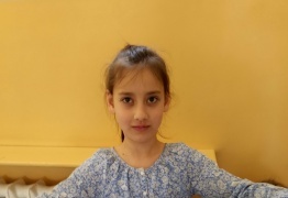  (photo)