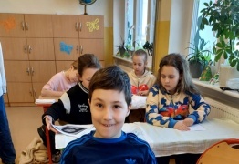  (photo)