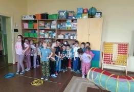  (photo)