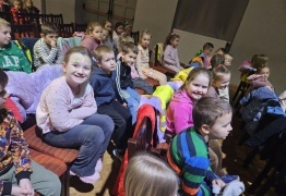  (photo)