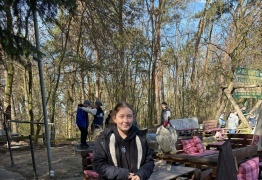 (photo)