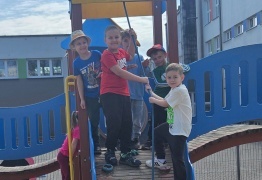  (photo)