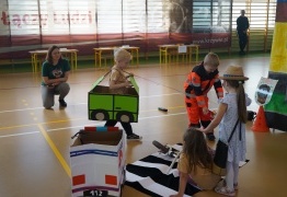  (photo)