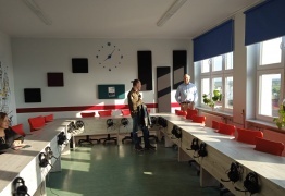  (photo)