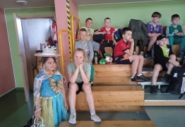  (photo)
