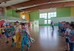  (photo)