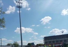  (photo)