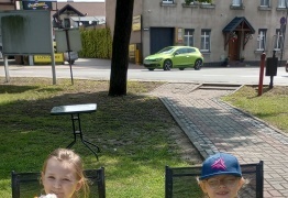  (photo)