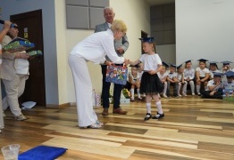  (photo)
