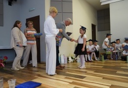  (photo)