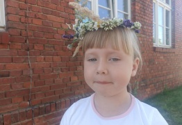 (photo)