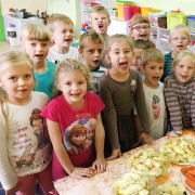 SÓWKI robią sok jabłkowo - marchwiowy