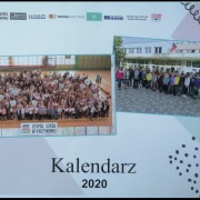 Kalendarz promujący szkołę