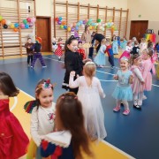 Bal karnawałowy w przedszkolu